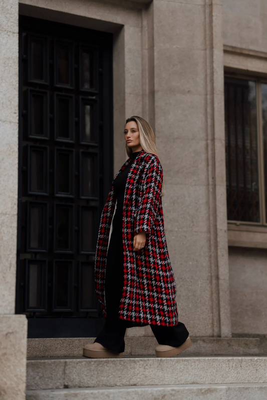 Casaco de Lã Preto e Vermelho